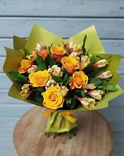 Букет цветов из:  Альстромерии и Розы в Шамилькале