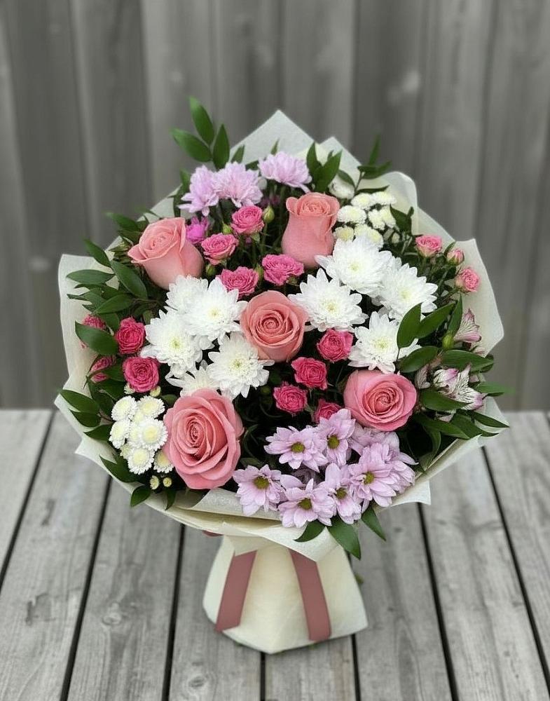 Букет цветов из: Альстромерии, Гвоздики, Розы и Хризантемы в Шамилькале