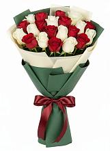 Букет Микс из красных и белых роз #REPLACE_PRED# Шамилькале