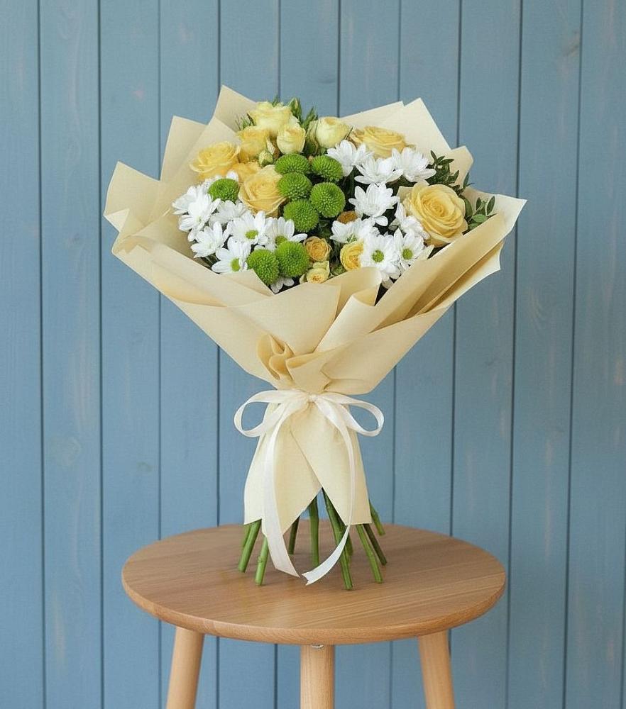 Букет цветов из: Хризантемы и Розы в Шамилькале