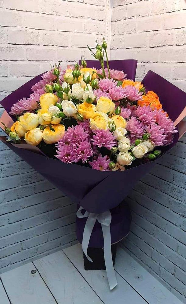 Букет цветов из: Хризантемы и Розы в Шамилькале