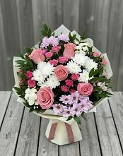 Букет цветов из:  Альстромерии, Гвоздики, Розы и Хризантемы в Шамилькале