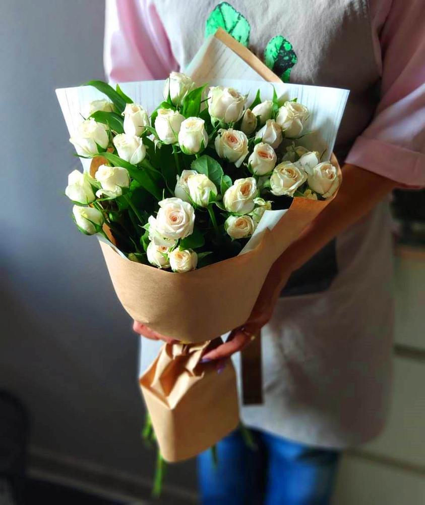 Букет цветов из: Розы в Шамилькале