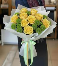 Букет цветов из:  Хризантемы и Розы в Шамилькале