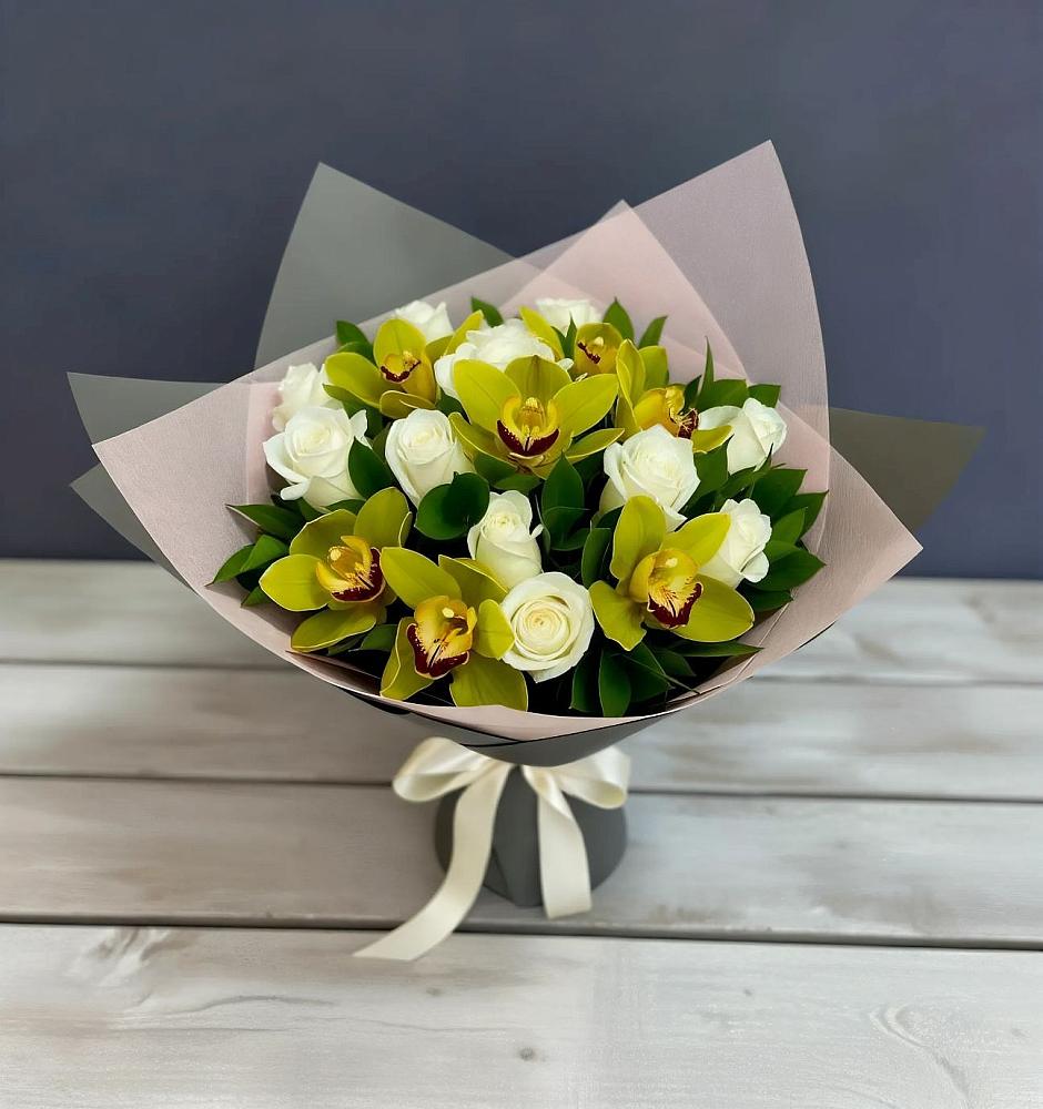 Букет цветов из: Орхидеи и Розы в Шамилькале