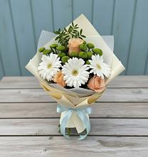 Букет цветов из:  Герберы, Розы и Хризантемы в Шамилькале