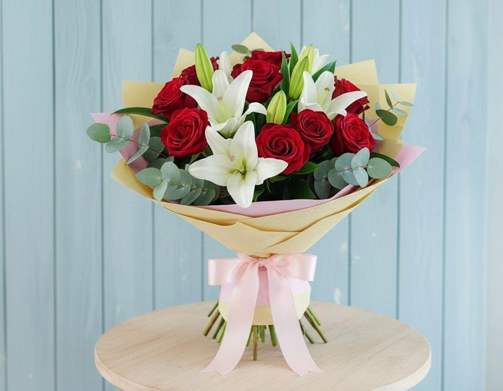 Букет цветов из: Лилии и Розы в Шамилькале